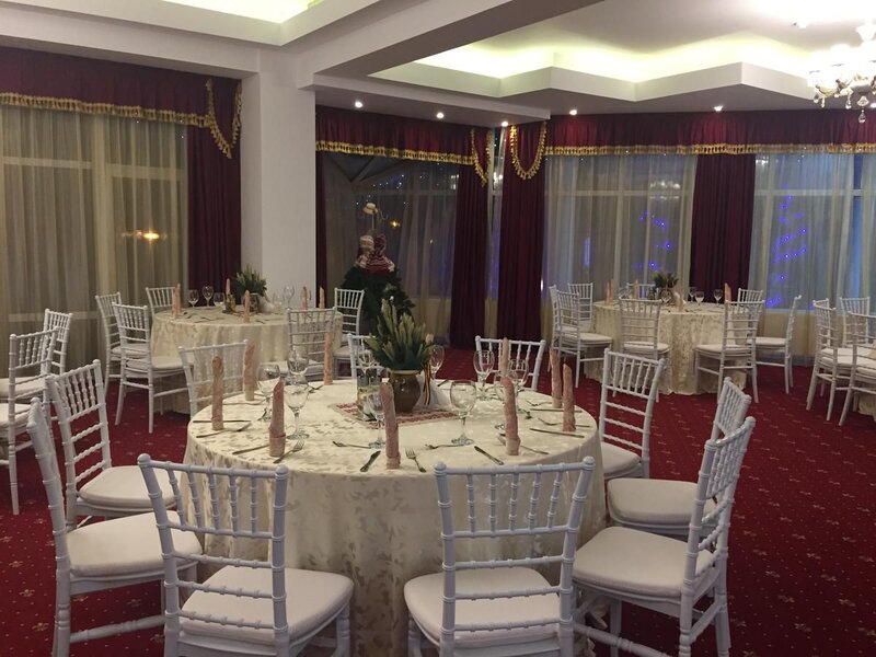 Predeal, Trei Brazi- vand sau inchiriez Hotel Andy Grand 4 stele