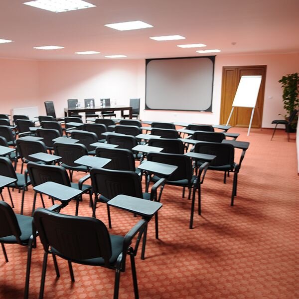 Predeal, Trei Brazi- vand sau inchiriez Hotel Andy Grand 4 stele